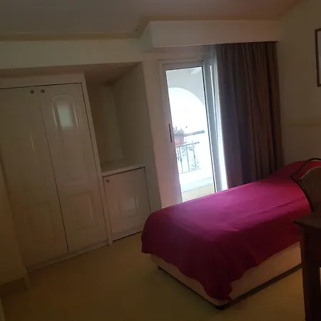 Hotel Mediterraneo 3*